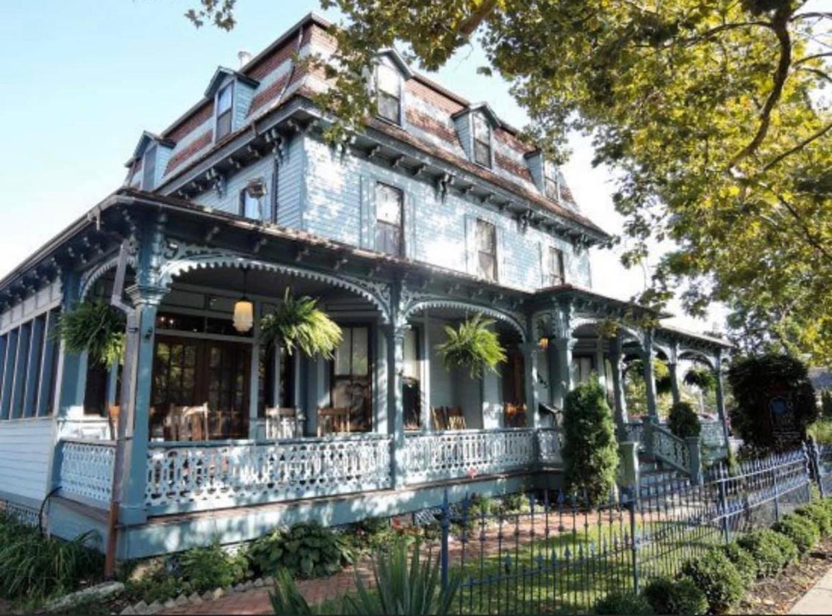 The Hugh Boutique B&B Кейп Мей Екстериор снимка