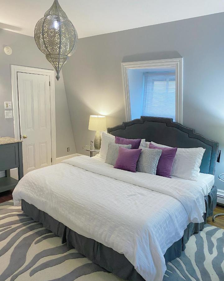 The Hugh Boutique B&B Кейп Мей Екстериор снимка